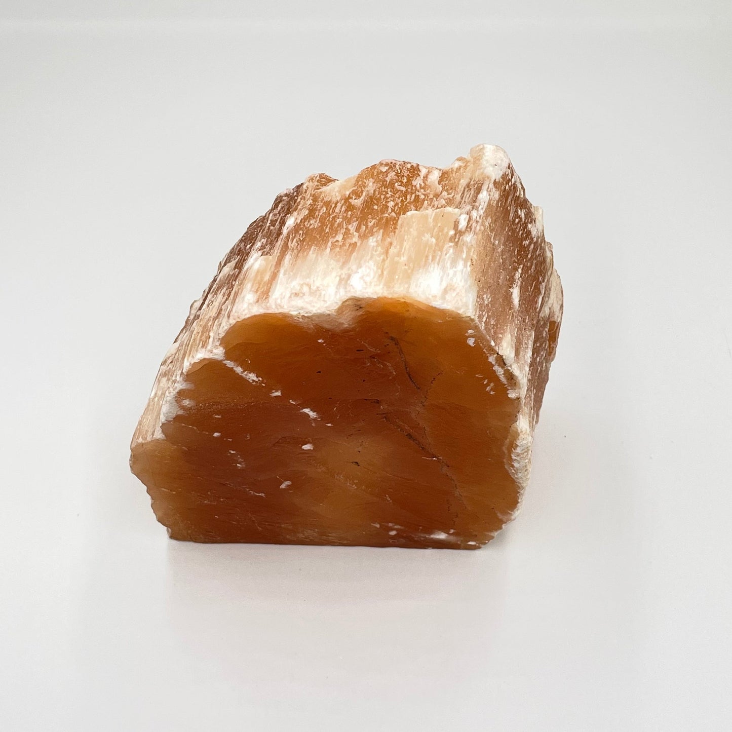 Orange Selenite Raw Lamp by CuartoAstral Prime